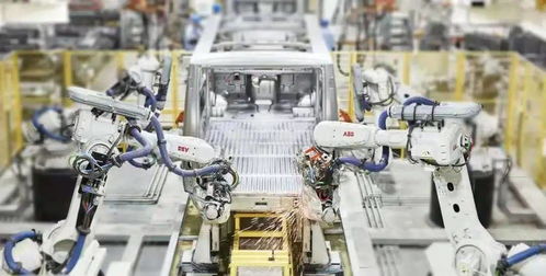 浦東新區(qū)上半年GDP盤(pán)點(diǎn) 汽車制造業(yè)飆升71.6%，技術(shù)服務(wù)產(chǎn)業(yè)成經(jīng)濟(jì)增長(zhǎng)重要引擎